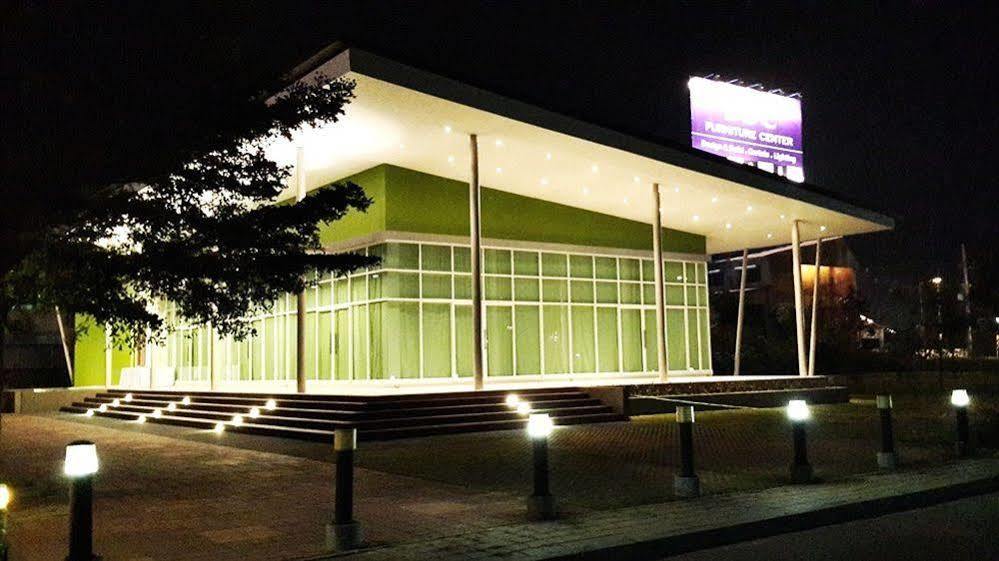 Silathip Huahin Serviced Apartment & Hotel Екстериор снимка